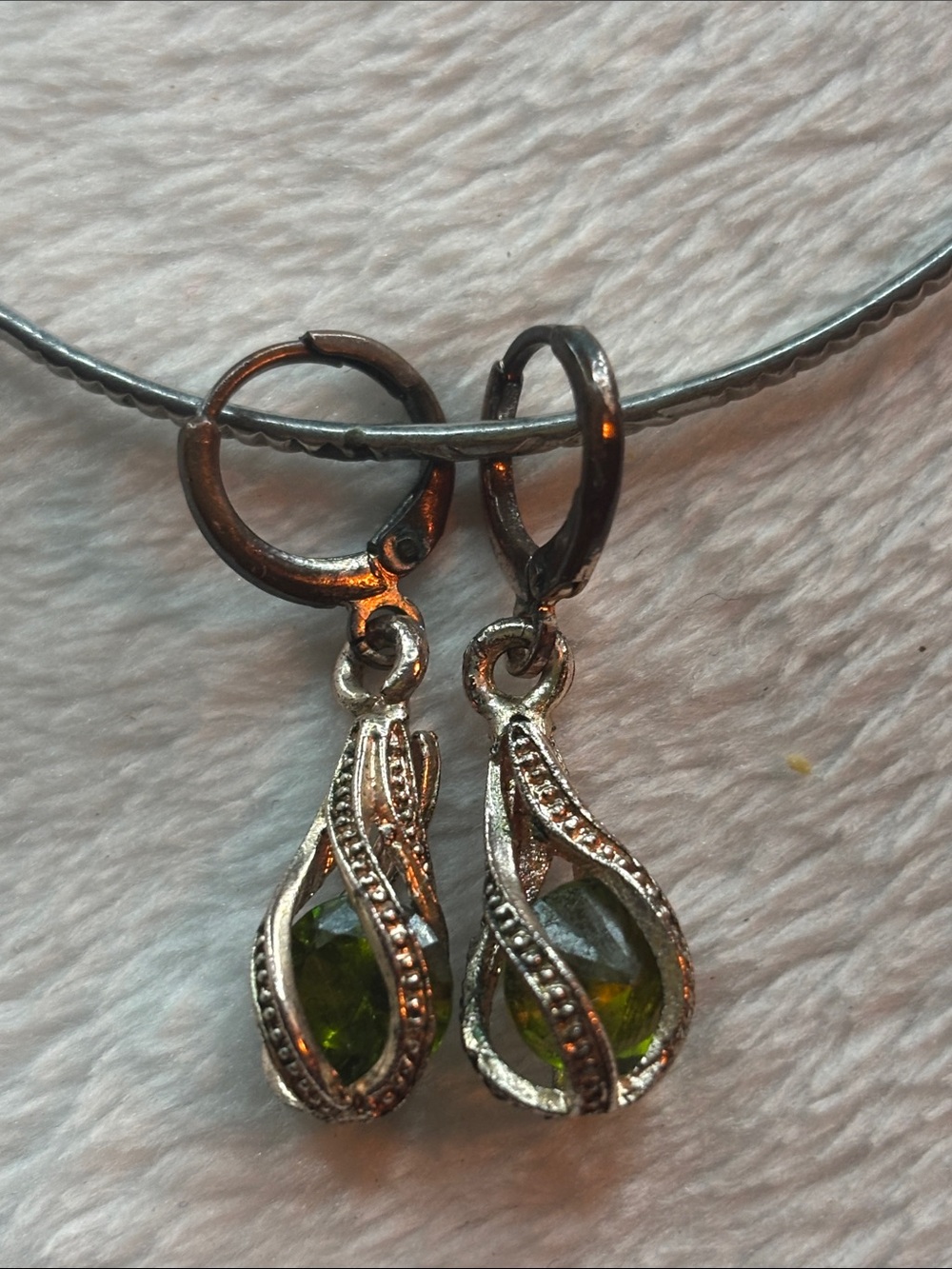 Vintage Gold tone Green Peridot Teardrop Dangle Earrings - Women Jewelry